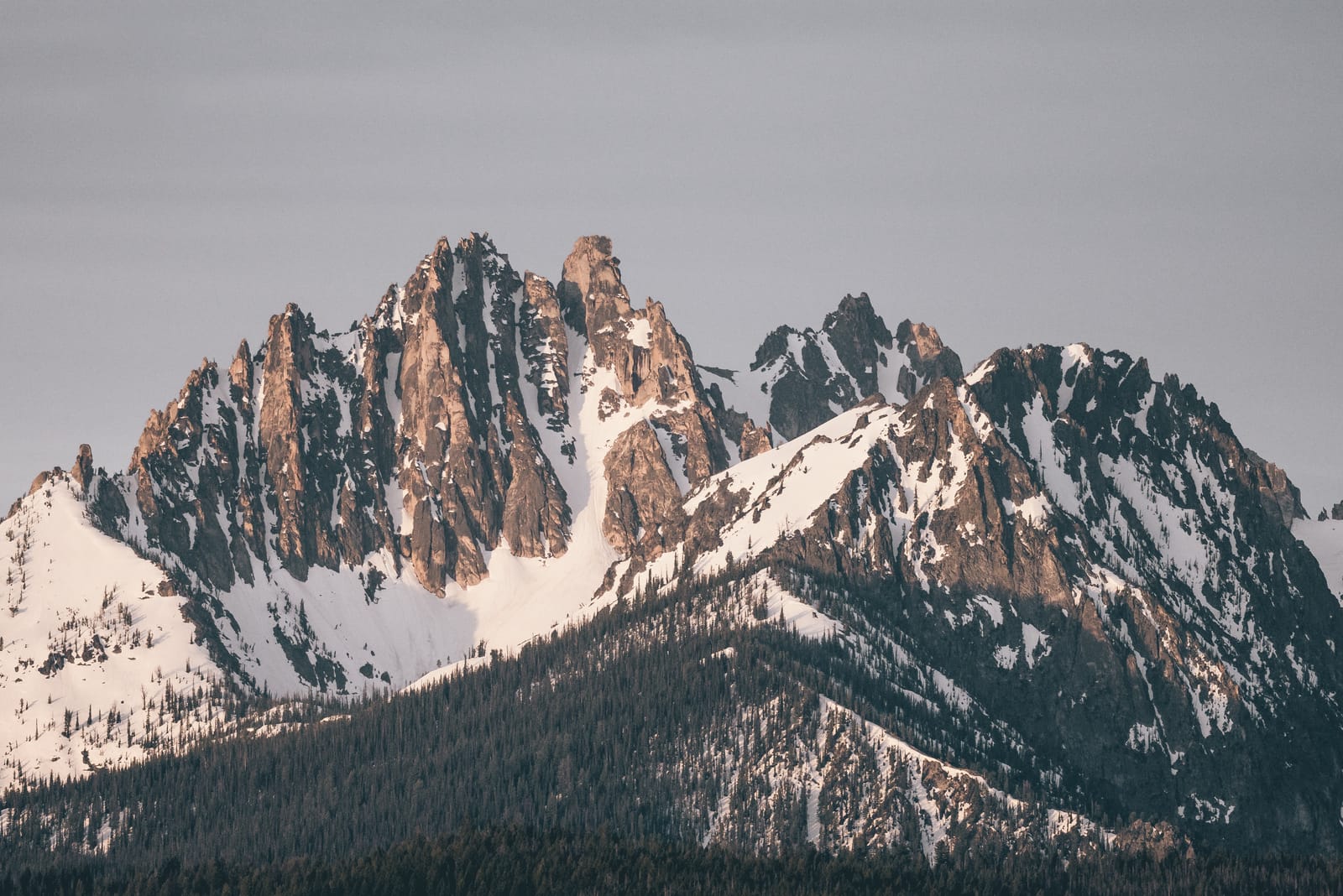 9 Must-See Destinations in Idaho During the Spring