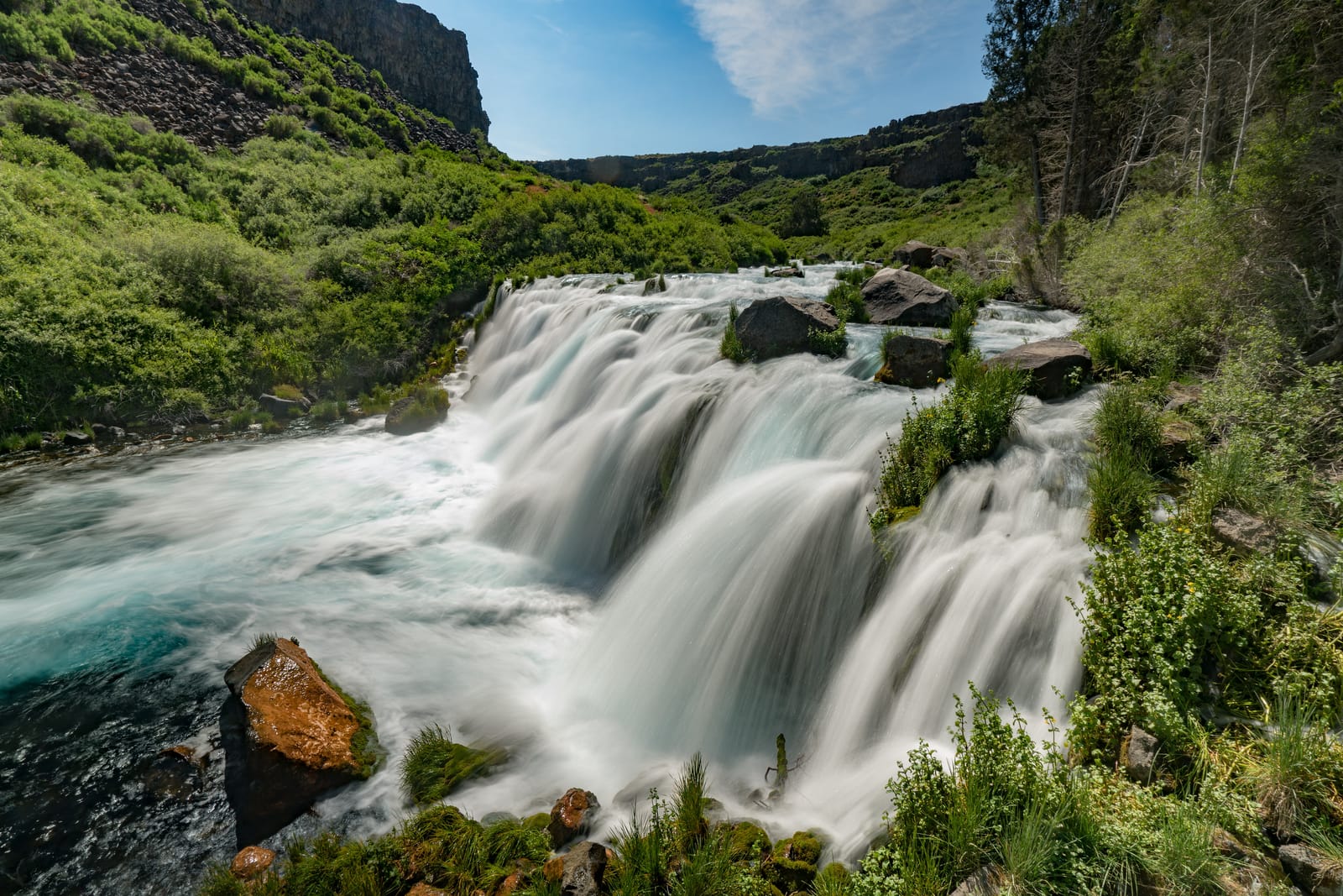 9 Must-See Destinations in Idaho During the Spring