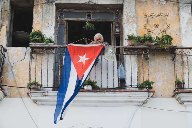 50 Photos That Show The Beauty of Everyday Life in Cuba