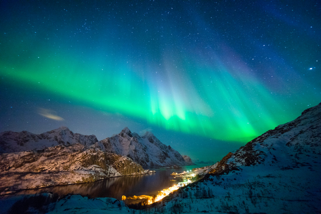 2014, CHRIS BURKARD, NORWAY, WINTER, SURFING