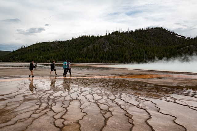 YellowStone People Walk on Grand Prismatic Spring 1